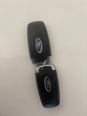 Ford Mondeo Hybrid 2.0 HEV, 187 CP, Automată eCVT, 2019, Keyless, Cameră, Sony, Navigație - imagine 9