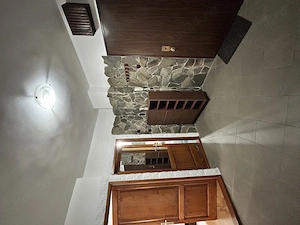 Inchiriez apartament cu 2 camere decomandat str Magheru etaj 1 - imagine 3