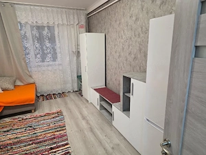 Ofer spre inchiriere garsoniera in zona pietei agroalimentare 