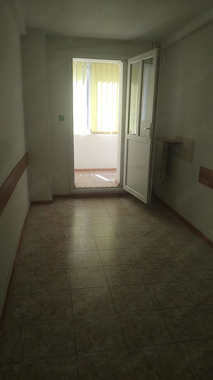 Vanzare apartament parter Bulevardul Ferdinand 61 Constanta(iesire directa la bulevard) - imagine 2