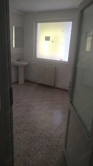 Vanzare apartament parter Bulevardul Ferdinand 61 Constanta(iesire directa la bulevard) - imagine 10
