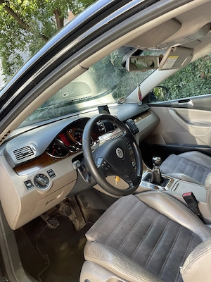 Volkswagen Passat B6 Variant 2.0 TDI 140 CP - imagine 9