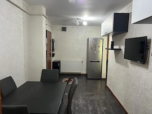 Inchiriez apartament 2 camere zona Piata Mare pe str Rosiorilor, etaj 1, ultra lux, mobilat utilat - imagine 2