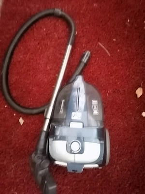 Aspirator fără sac Star ligwt