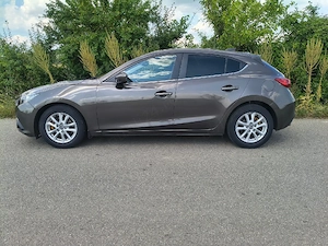     Mazda 3 - imagine 2