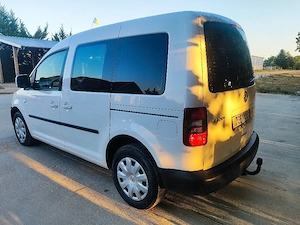 Volkswagen Caddy 1.6Diesel 2013 Persoane 5 locuri 2 uși laterale culisante - imagine 4