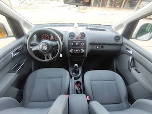 Volkswagen Caddy 1.6Diesel 2013 Persoane 5 locuri 2 uși laterale culisante - imagine 2