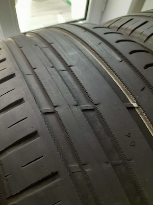 Vand 4 anvelope Nokian TYRES.        255  45  R20 - imagine 2