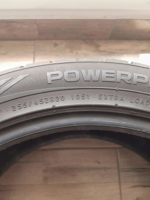 Vand 4 anvelope Nokian TYRES.        255  45  R20 - imagine 10