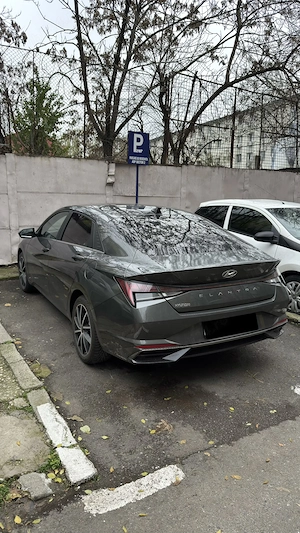 Hyundai Elantra CN7 Echipare Exclusive 1.6 benzină MPI 123 cp - imagine 4