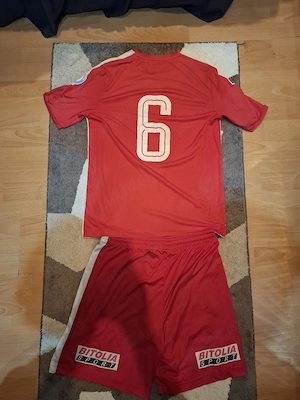 echipament de meci dinamo 