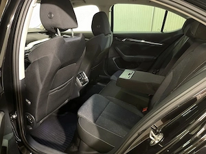 Skoda Octavia - imagine 11