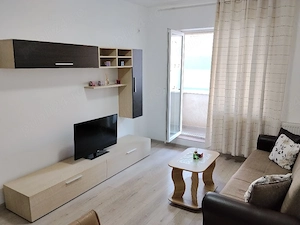 închiriez apartament Militari residence 