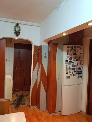 Apartament 2 camere, decomandat  - imagine 8