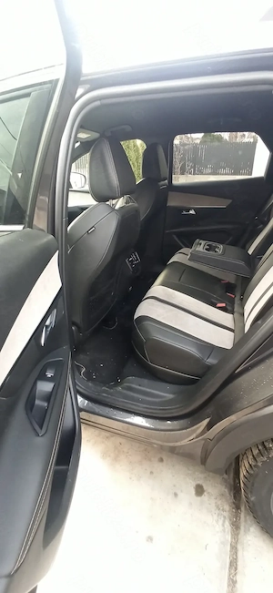 Peugeot 4x4, Plug-in - imagine 9