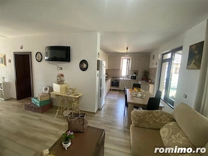 Casa Mosnita Veche toate utilitatile , strada asfaltata - imagine 9