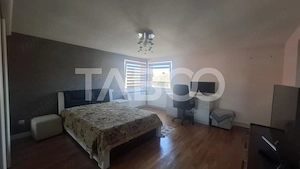 Apartament 4 camere 155 mp 2 balcoane garaj inchis Central Sibiu - imagine 5
