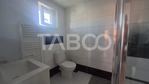 Apartament 4 camere 155 mp 2 balcoane garaj inchis Central Sibiu - imagine 11