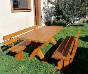 set mobilier rustic pentru gradina -masa si banci din lemn masiv lungime 2 m sau 2.5 m