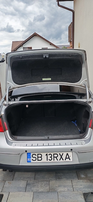 VW Passat B6  1.9 TDI   105 CP - imagine 7