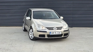 Vw Golf 5 1.4 Benzină An 2005 - imagine 2