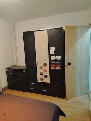 Închiriez apartament cu 3cam - imagine 7