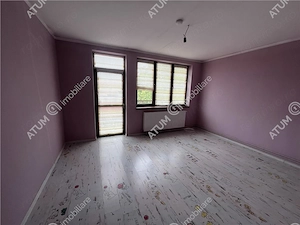 Spatiu comercial cu 10 camere 4 bai si teren de 600 mp zona Piata Cluj - imagine 12