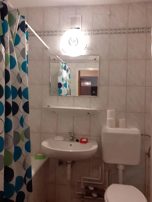 Închiriere apartament 3 camere  - imagine 4