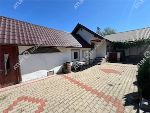 Casa individuala cu 3 camere 3 bucatarii pivnita in Poplaca din Sibiu - imagine 11