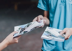 caut baieti fete pentru impartire de fluturase 