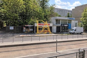Spațiu comercial modular premium de vânzare Titan – Metrou Titan - imagine 4