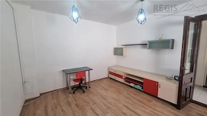 Casa individuala de 4 camere in zona Bartolomeu - imagine 3