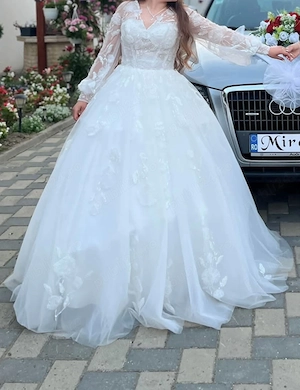 Rochie de mireasă!