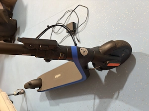 Trotinetă electrică Ninebot copil 8-11 ani încă în garanție 