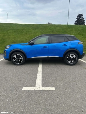 Peugeot 2008 PureTech 130 EAT8 GT Exclusive - imagine 3
