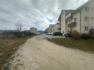 Teren Intravilan 1000 mp Rasnov - imagine 3