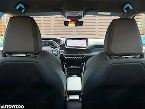 Peugeot 2008 PureTech 130 EAT8 GT Exclusive - imagine 9
