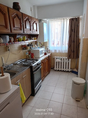 apartament 3 camere - imagine 8