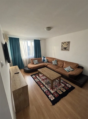 Inchiriere Apartament 3 Camere Semidecomandat Aparatorii Patriei-Raul Sadului