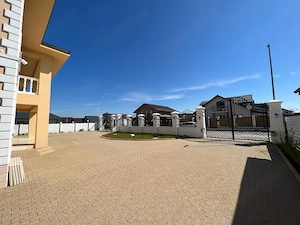 Casa moderna 346 mp Teren 1091 mp Izvor - imagine 6
