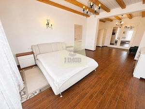 Penthouse 200mp 3 camere 2 bai dressing terasa Parcul Sub Arini - imagine 5