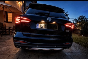 MG EHS Luxury Plug-in Hybrid (PHEV)   Stare excelentă; întreținută cu grijă.   Istoric complet de se - imagine 7