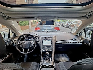 Ford Mondeo Titanium 2.0 TDCi 150 CP Automat ACC Panoramic Keyless CarPlay Euro 6 Proprietar - imagine 4
