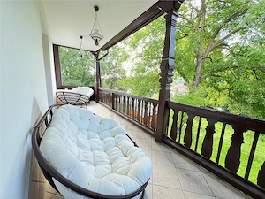 Apartament premium 3 camere cu terasa  #537;i curte | Noua, Bra #537;ov - imagine 2