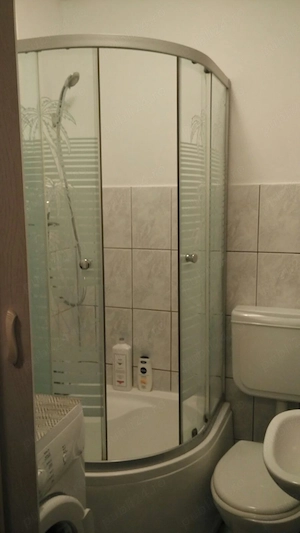 Proprietar închiriez garsoniera 