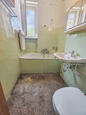 Vând apartament două camere în Reșița în zonă deosebită - imagine 5