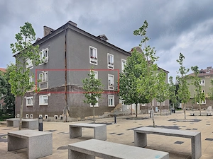 Vând apartament două camere în Reșița în zonă deosebită