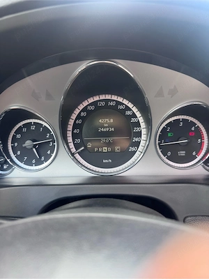 Mercedes-Benz E250 Coupe   2010   2.2 CDI BiTurbo   204 CP   Automat - imagine 6