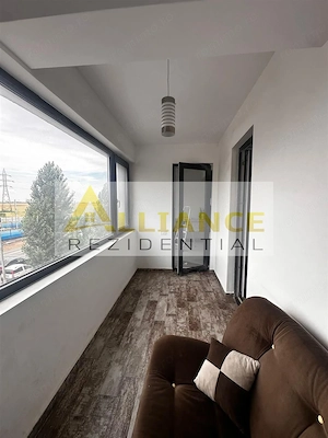 De vanzare Apartament 3 camere Soseaua Berceni - imagine 2