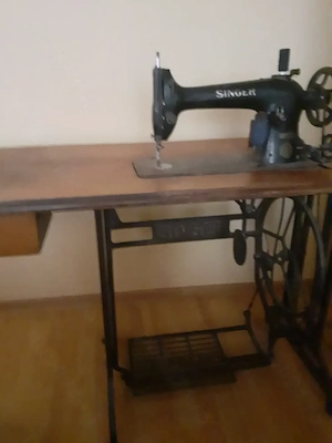 Vand mașini de cusut Singer si Kohler